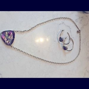 Kendra Scott necklace and earrings set new